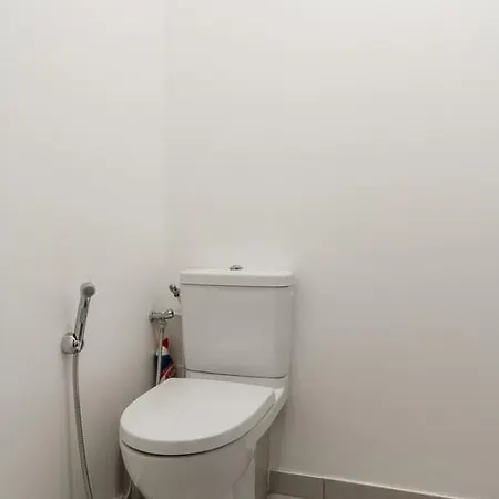 Appartamento Fully Equipped Flat In The 15th District *
