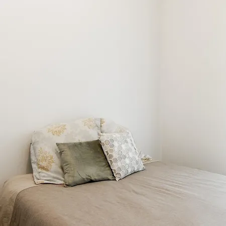 Fully Equipped Flat In The 15th District