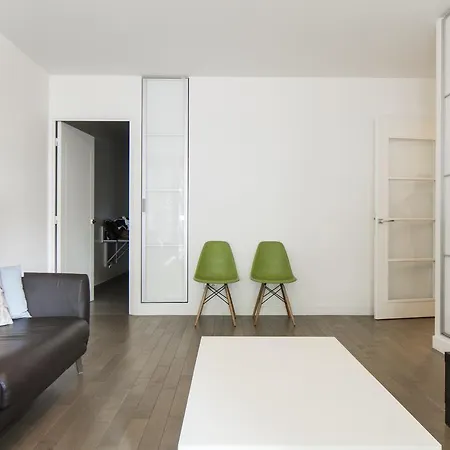 Appartamento Fully Equipped Flat In The 15th District Parigi